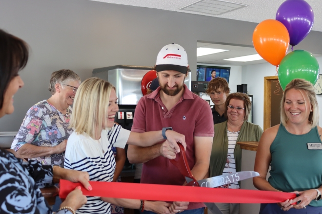 Country Cookin' Ribbon Cutting